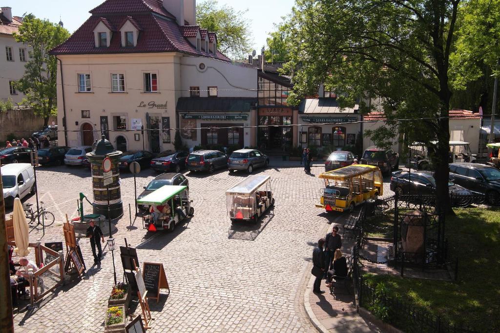 Bed and Breakfast Momotown Privates Краків Екстер'єр фото