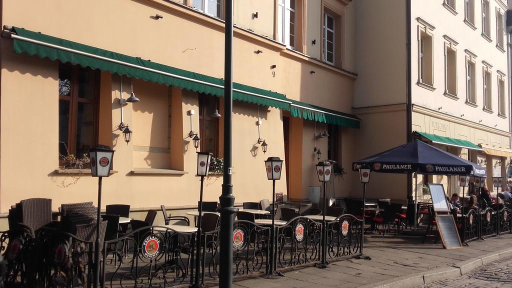 Bed and Breakfast Momotown Privates Краків Екстер'єр фото