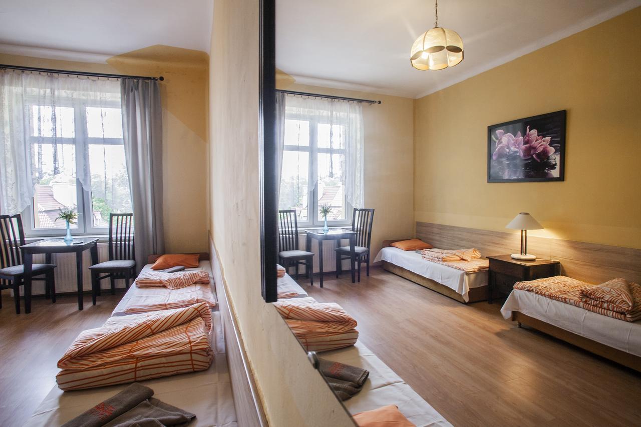 Bed and Breakfast Momotown Privates Краків Екстер'єр фото