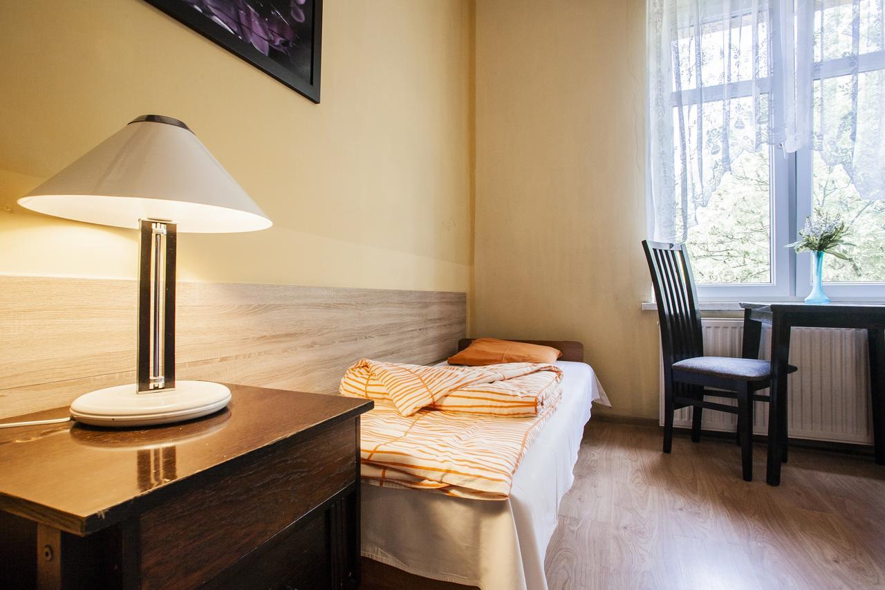 Bed and Breakfast Momotown Privates Краків Екстер'єр фото