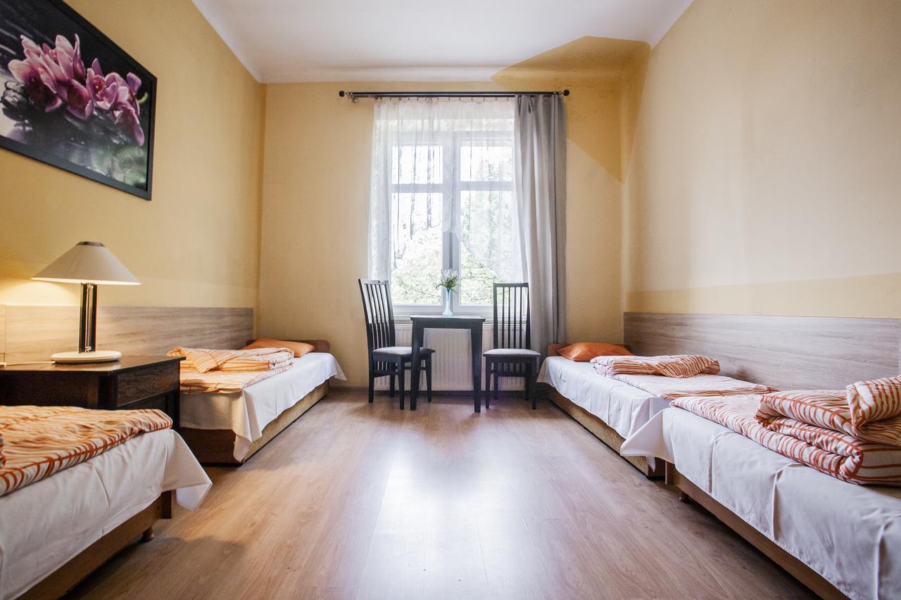 Bed and Breakfast Momotown Privates Краків Екстер'єр фото